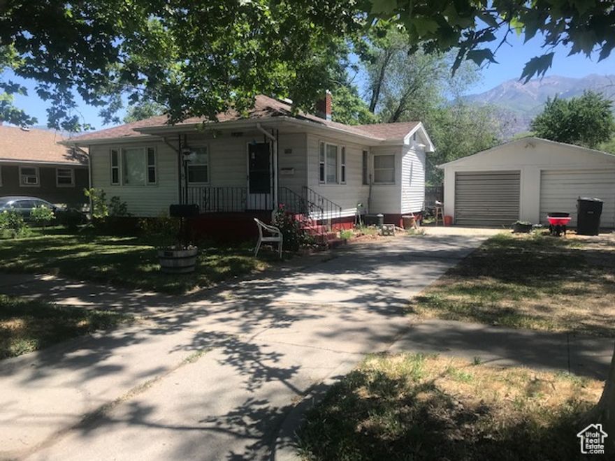 Beautiful home with central air and a 2 car garage. Open layout with large windows. Washer and dryer hookups. Private patio
