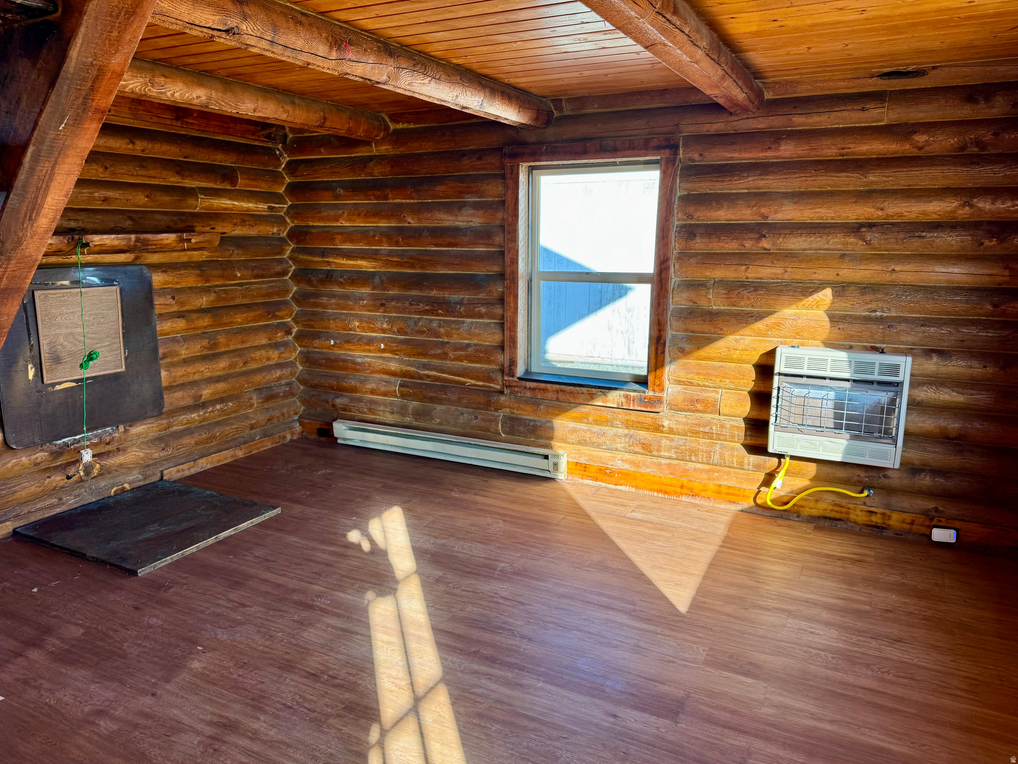 HINCKLEY MEADOWS LOT 16 - Residential