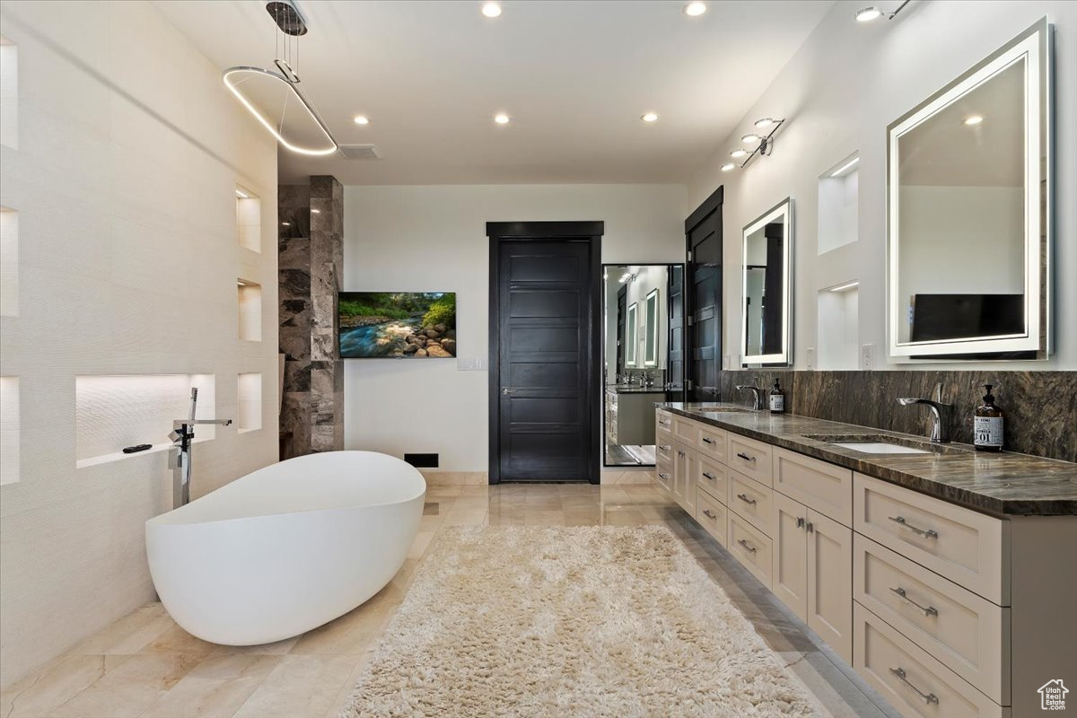 ST MARYS HILLS - Residential