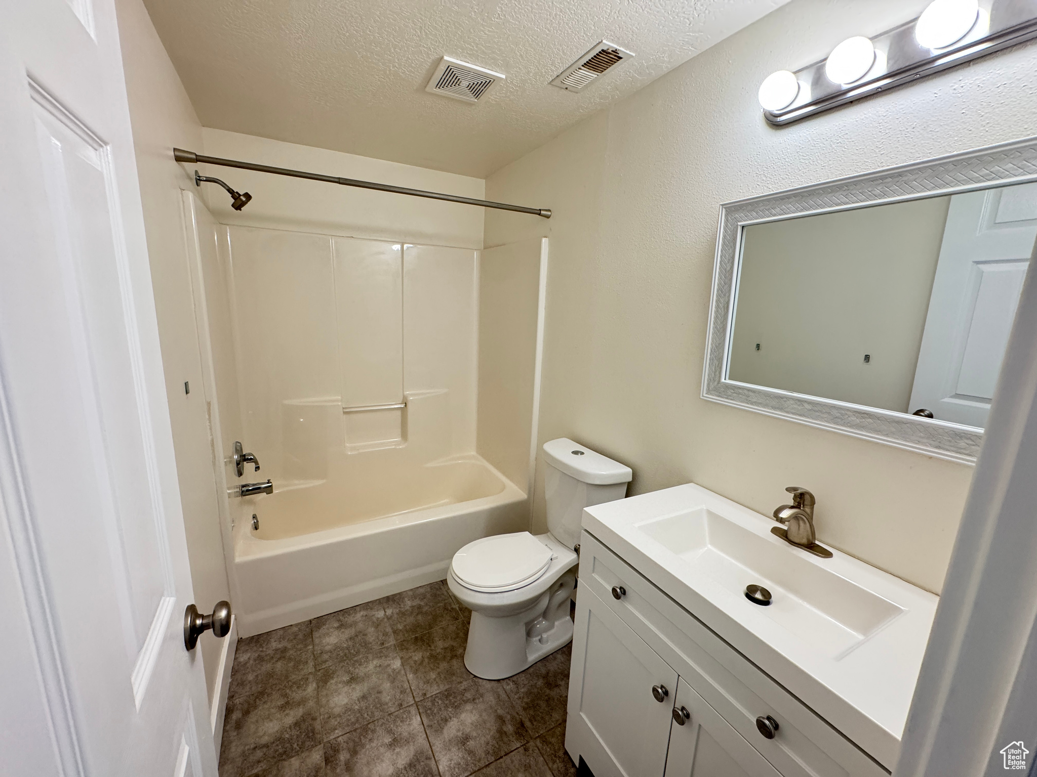 4056 S Sunrise Dr, Saratoga Springs, Utah image 18
