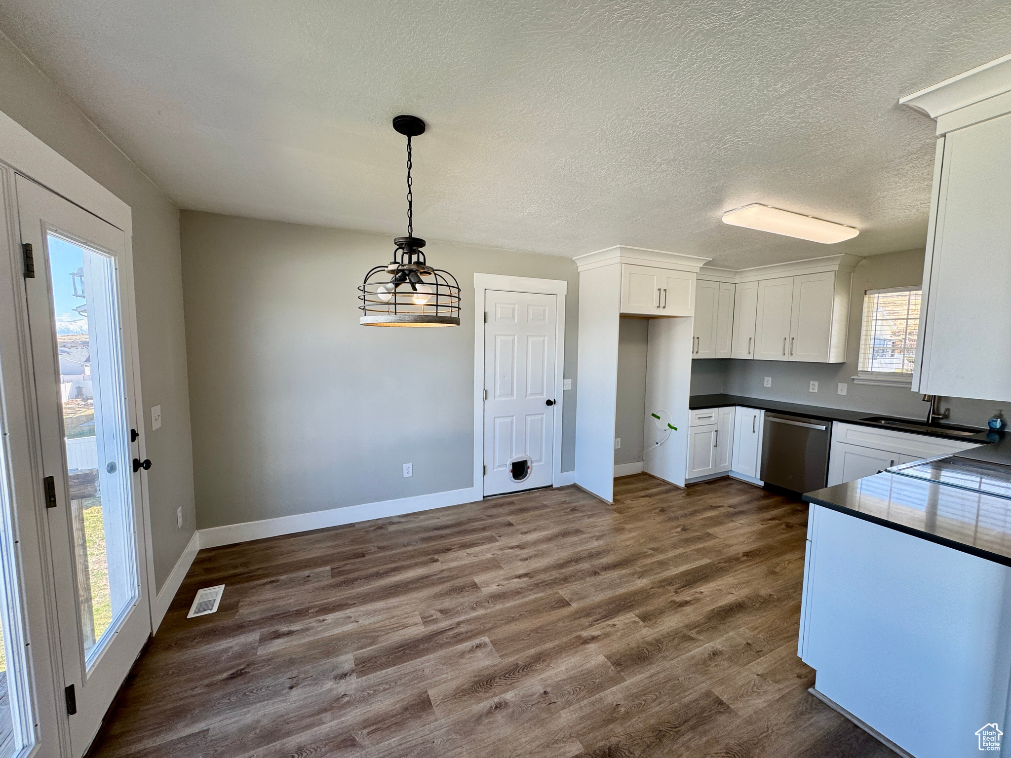 4056 S Sunrise Dr, Saratoga Springs, Utah image 5