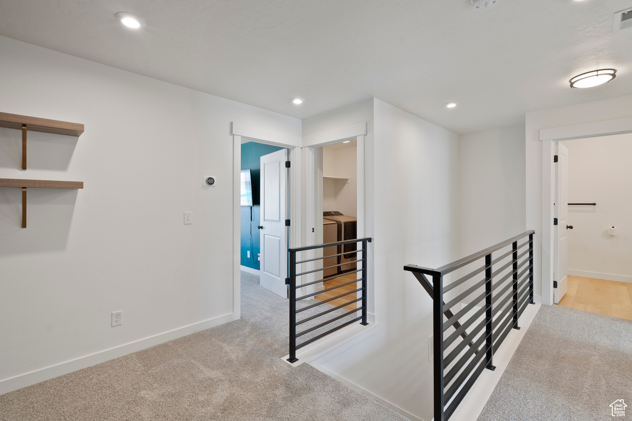 SCENIC MOUNTAIN - Residential