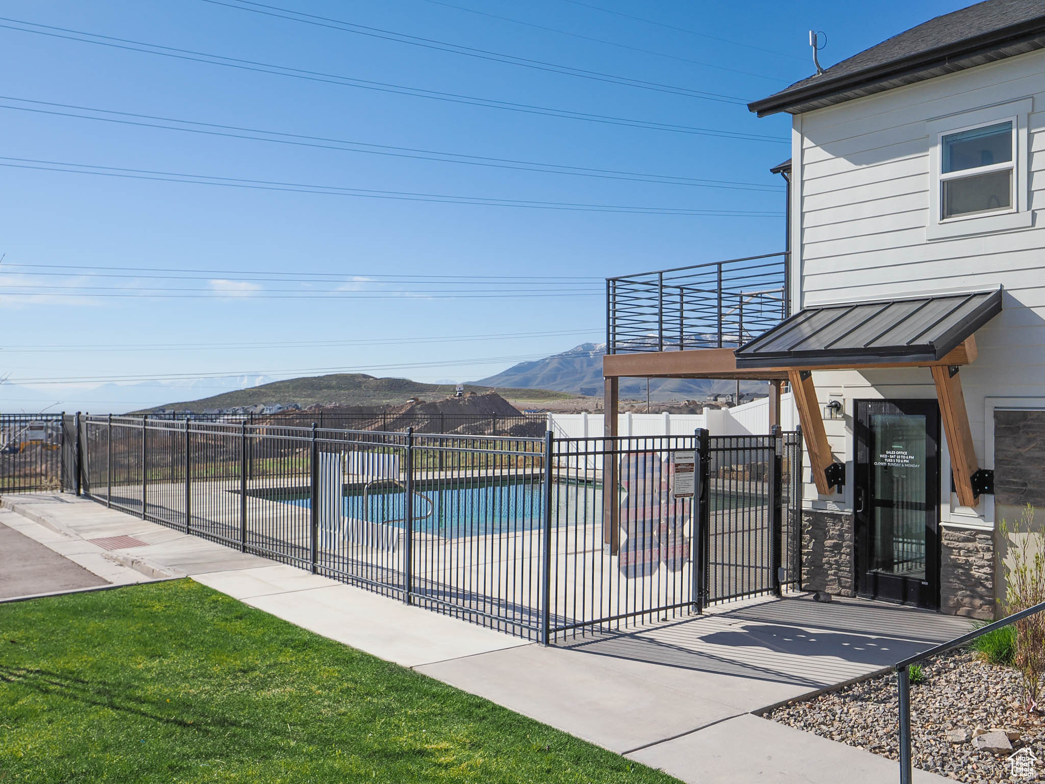 SCENIC MOUNTAIN - Residential