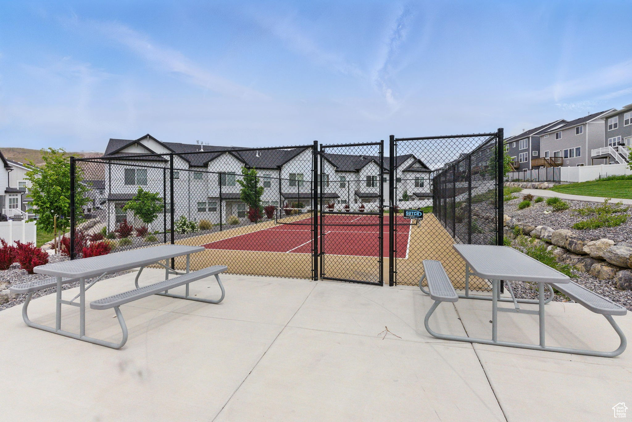 SCENIC MOUNTAIN - Residential