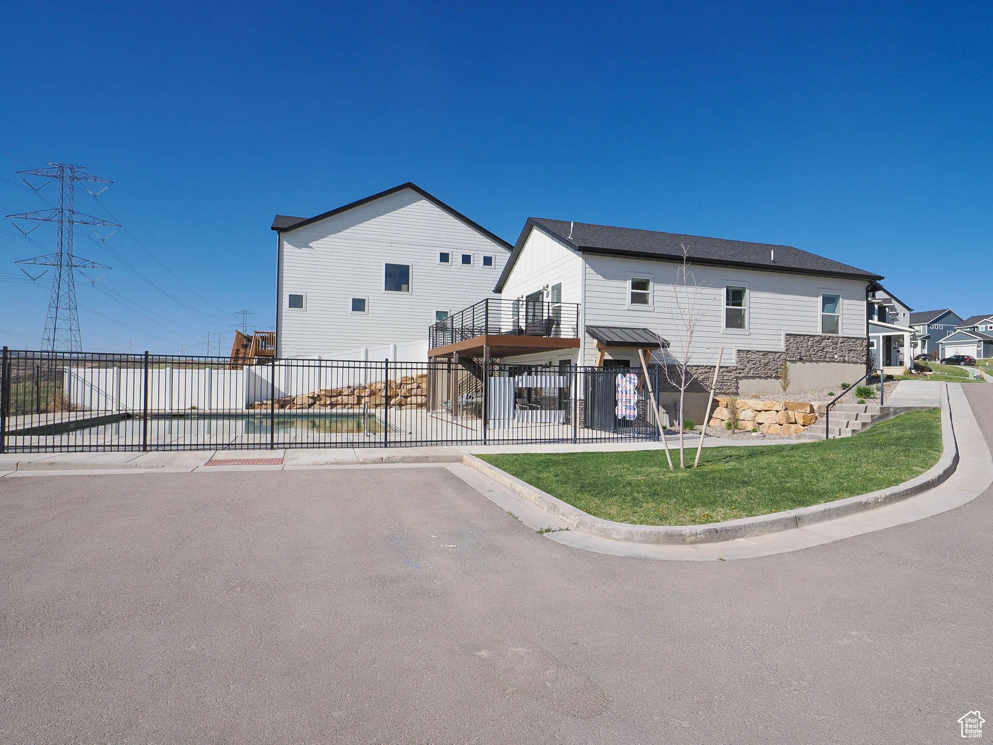 SCENIC MOUNTAIN - Residential