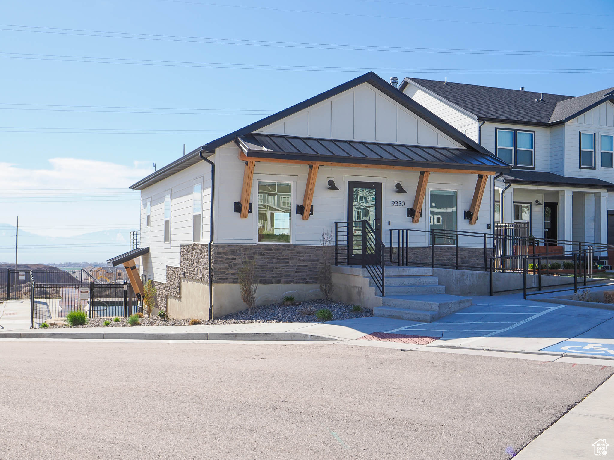 SCENIC MOUNTAIN - Residential