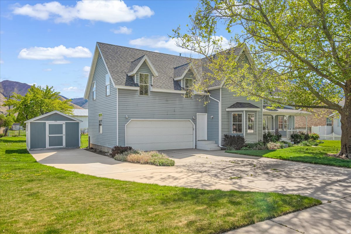 MAPLE BREEZE - Residential