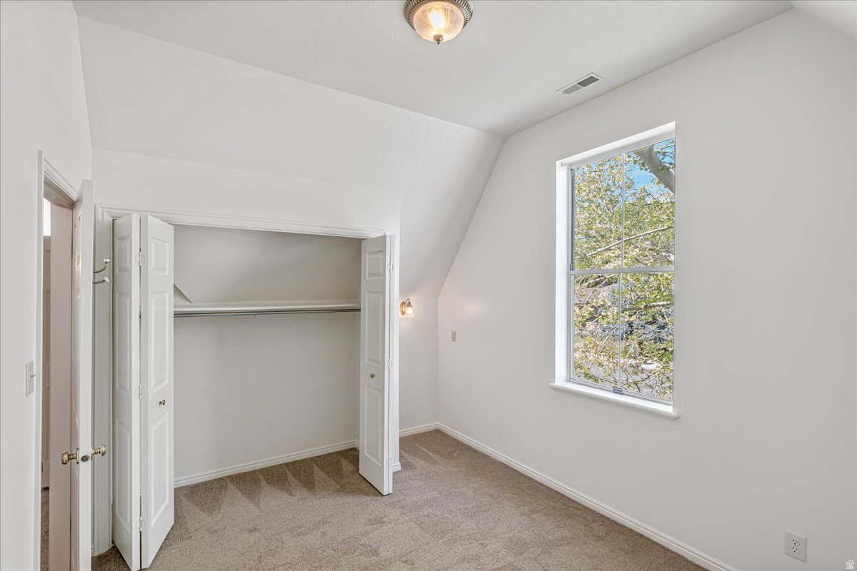 MAPLE BREEZE - Residential