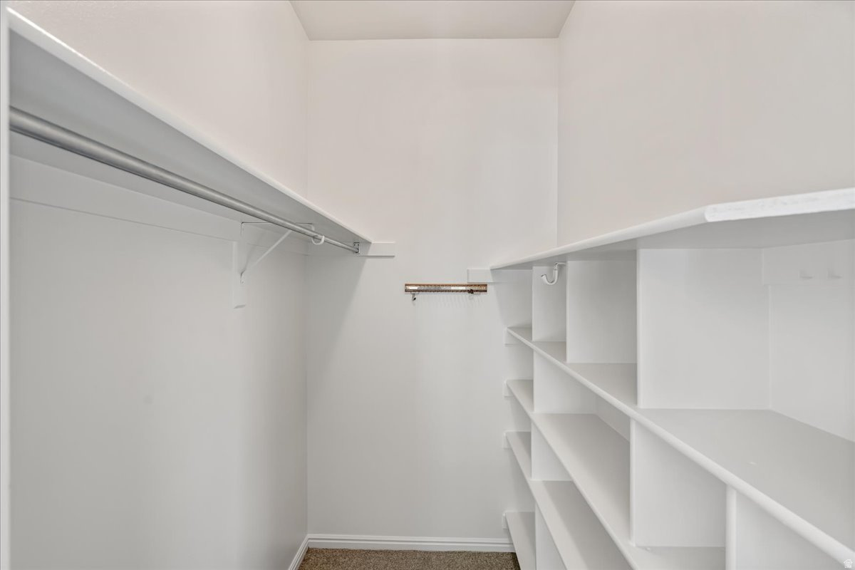 MAPLE BREEZE - Residential