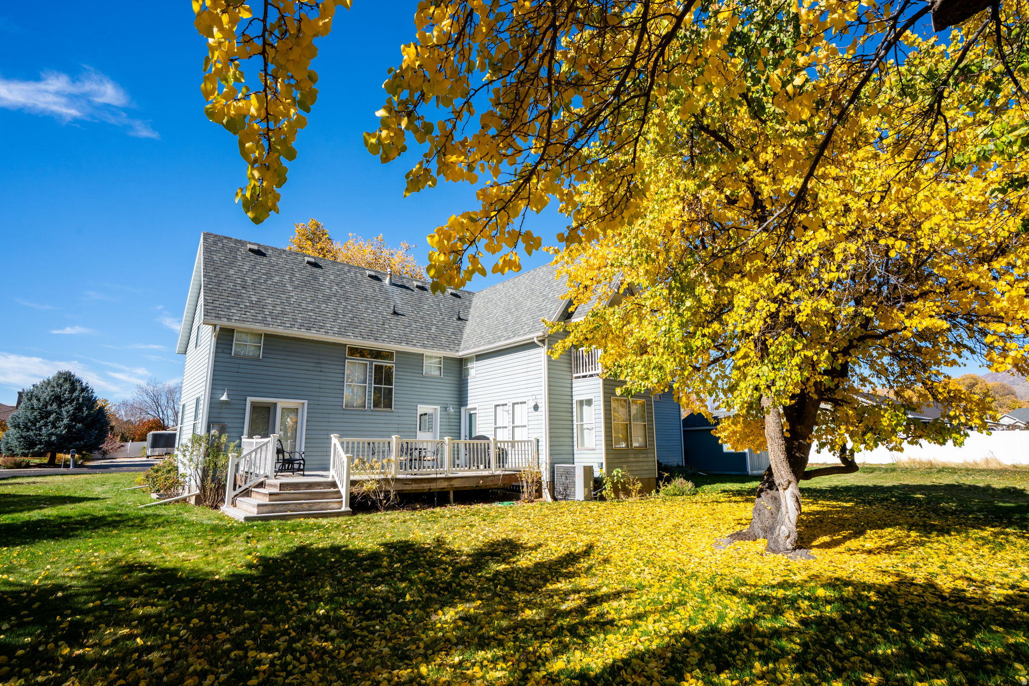 MAPLE BREEZE - Residential