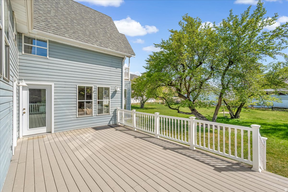 MAPLE BREEZE - Residential