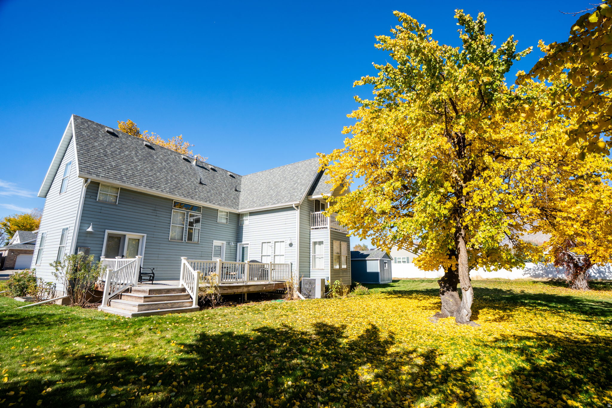 MAPLE BREEZE - Residential