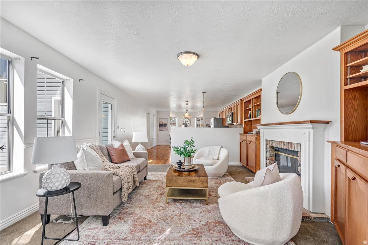 MAPLE BREEZE - Residential