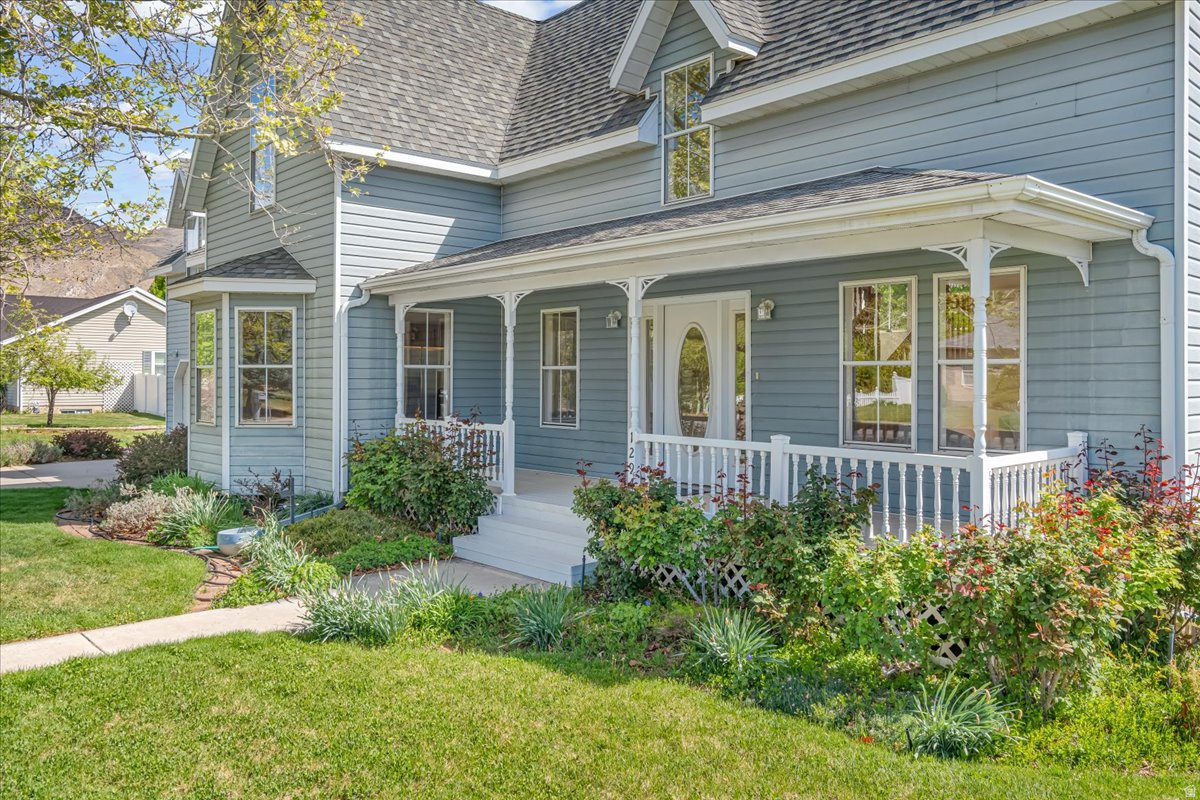 MAPLE BREEZE - Residential