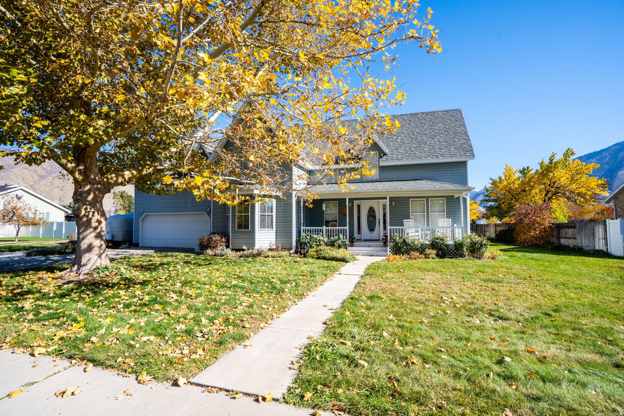 MAPLE BREEZE - Residential