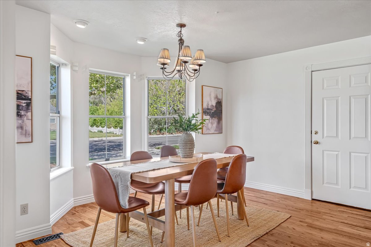 MAPLE BREEZE - Residential