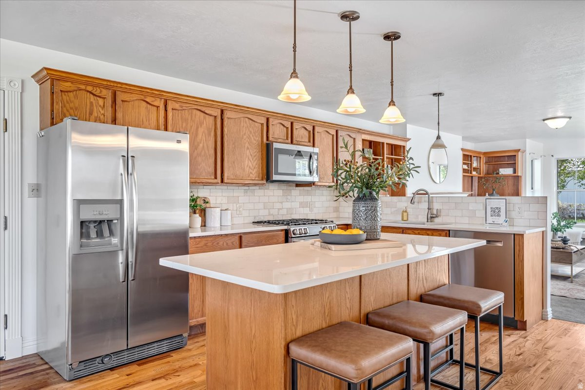 MAPLE BREEZE - Residential