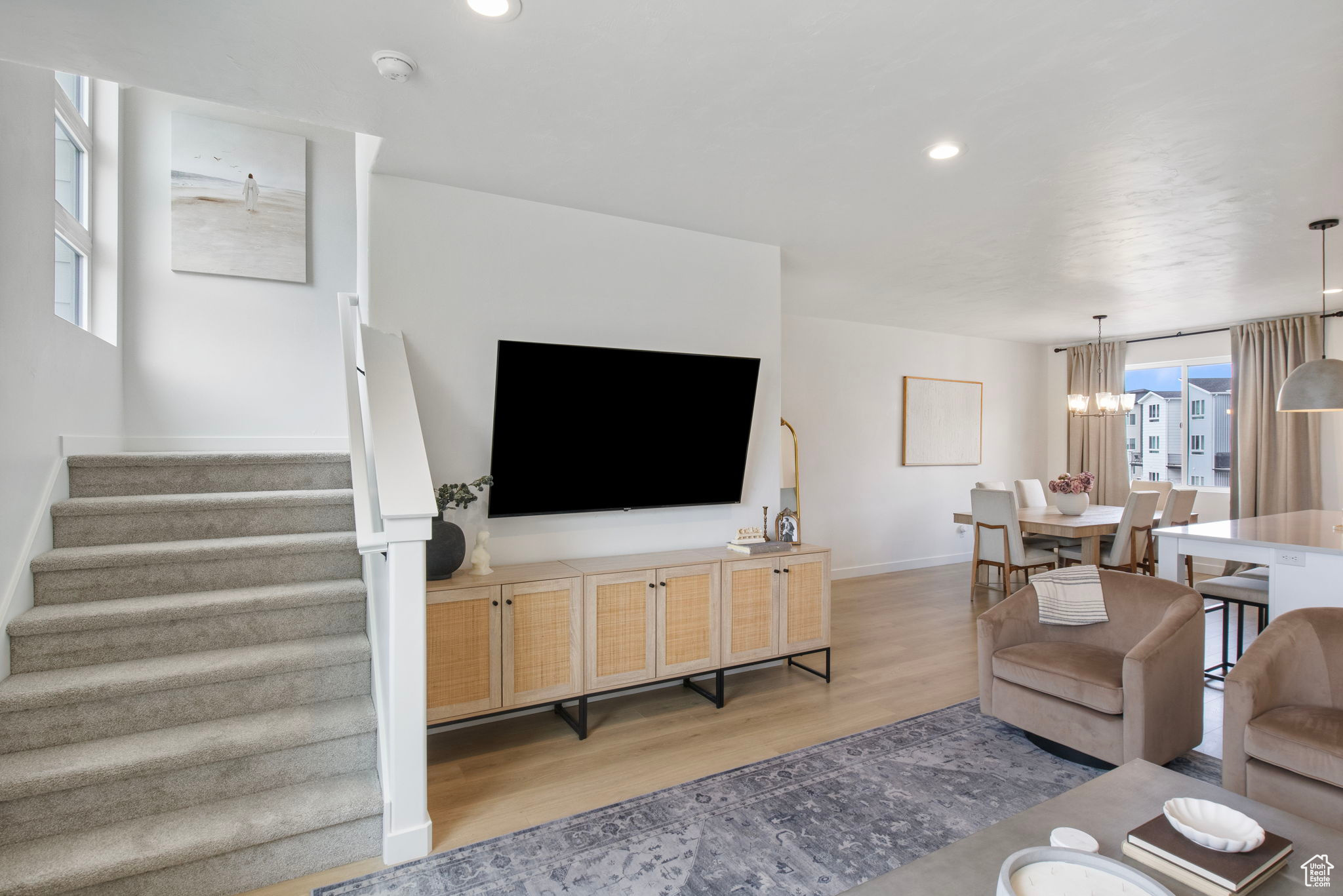 LAKESHORE LANDING - Residential