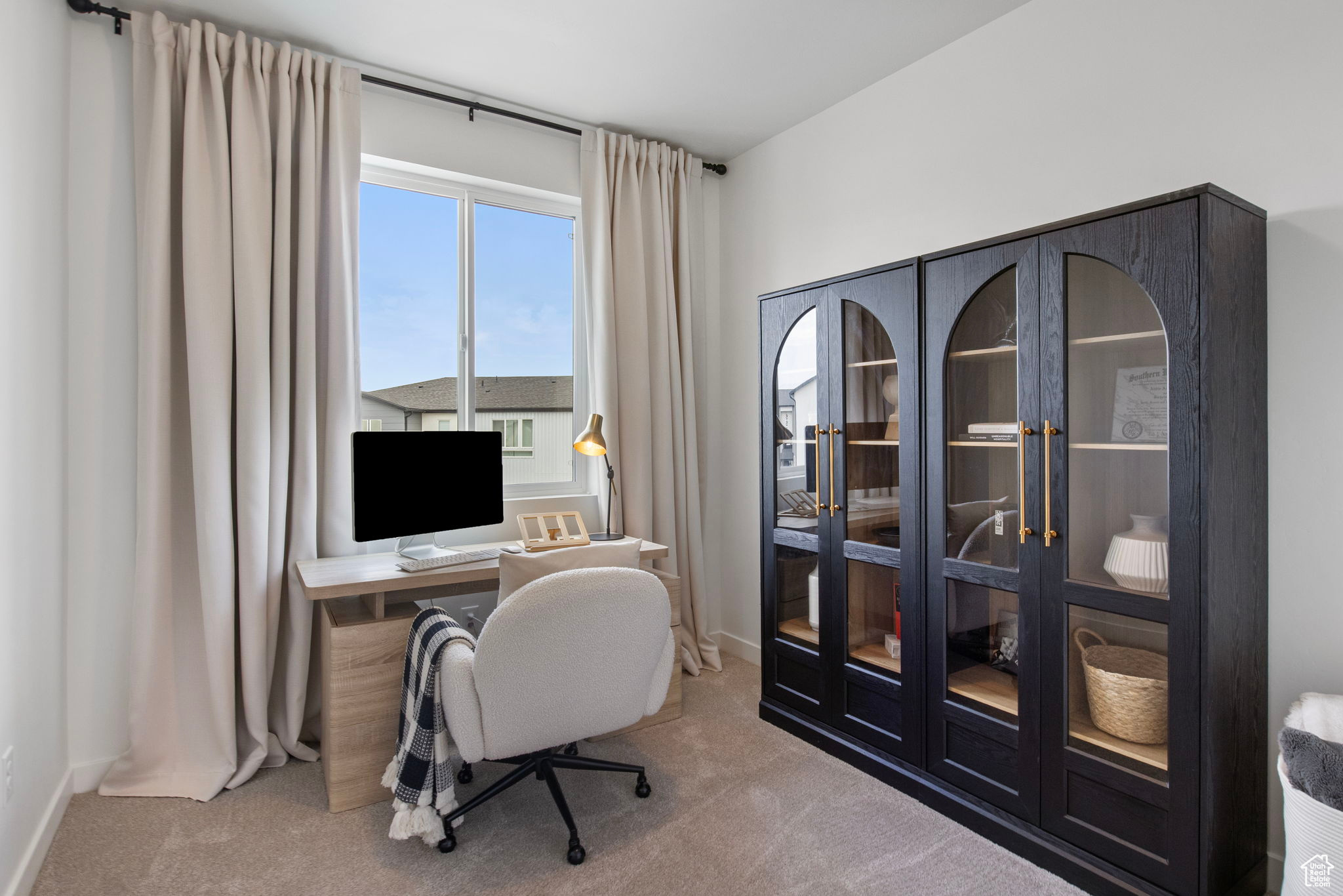 LAKESHORE LANDING - Residential