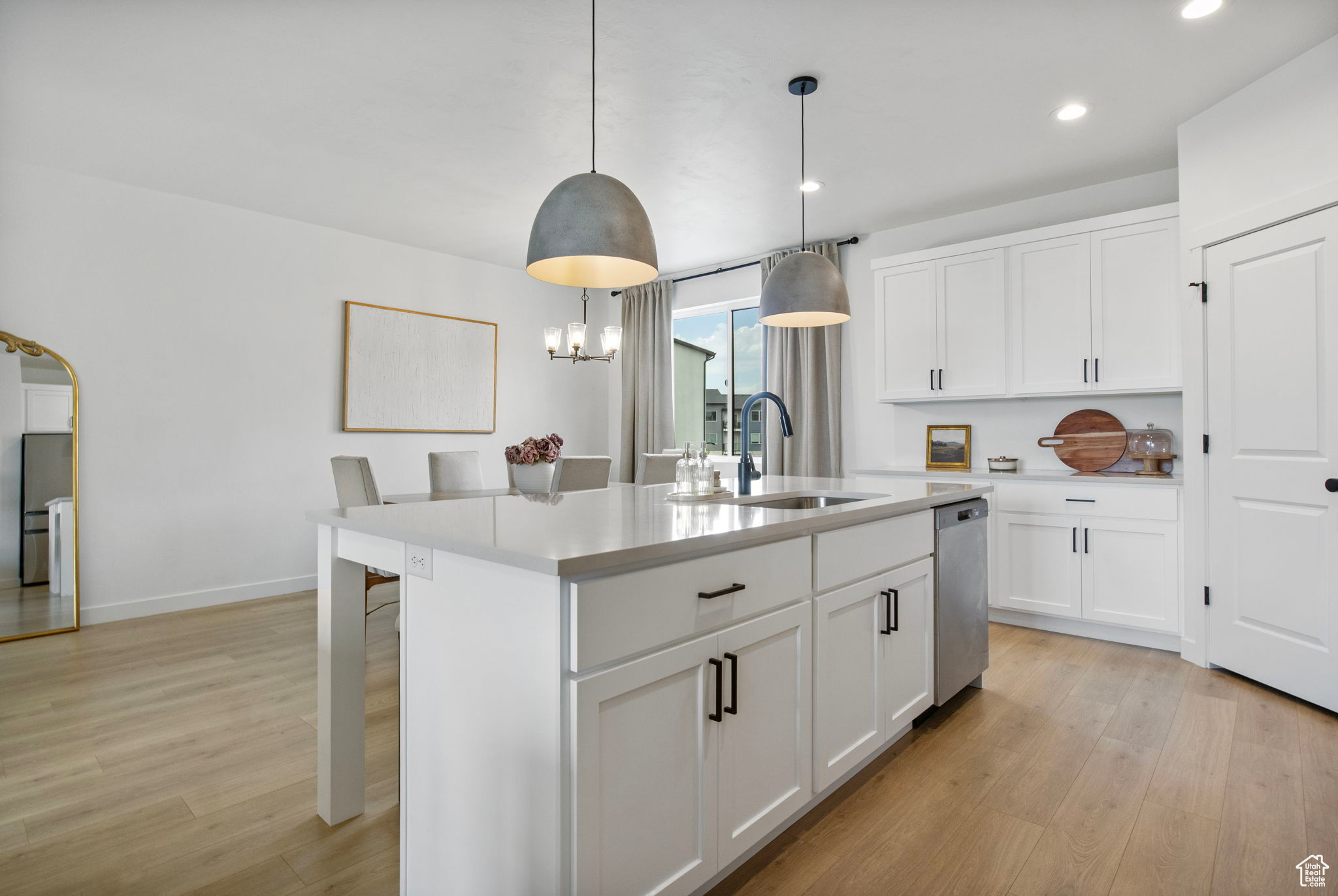 LAKESHORE LANDING - Residential