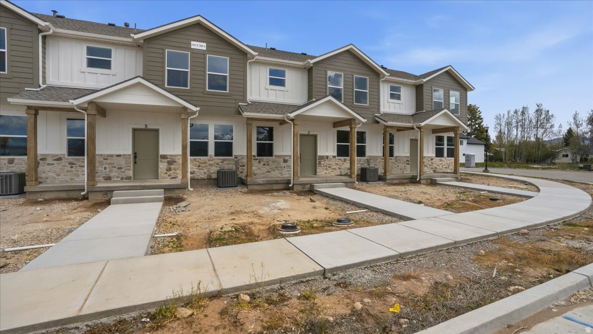 MOUNTAIN HORIZON - Residential