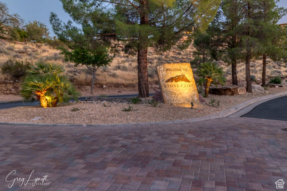 STONE CLIFF - Residential