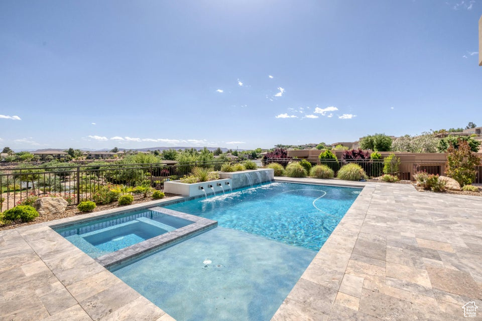 STONE CLIFF - Residential