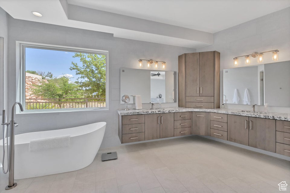 STONE CLIFF - Residential