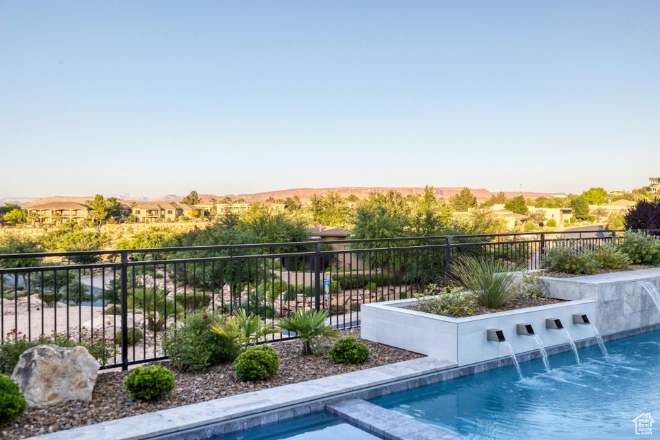 STONE CLIFF - Residential
