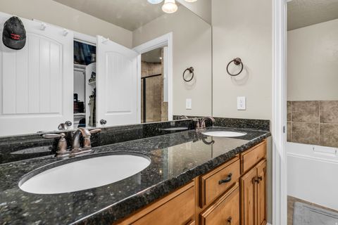 Tiny photo for 10437 S SAGE VISTA WAY W, South Jordan, UT 84095 (MLS # 2137852)