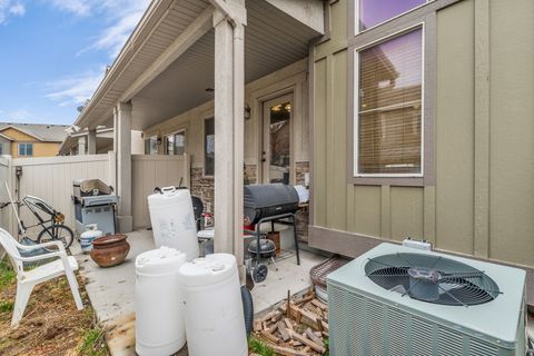 Tiny photo for 10437 S SAGE VISTA WAY W, South Jordan, UT 84095 (MLS # 2137852)