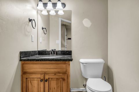 Tiny photo for 10437 S SAGE VISTA WAY W, South Jordan, UT 84095 (MLS # 2137852)