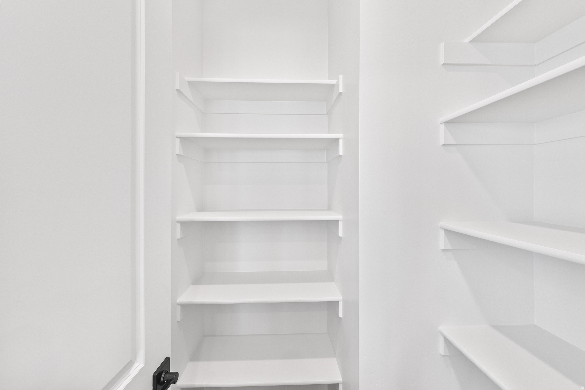 PONY EXPRESS ESTATES - Residential