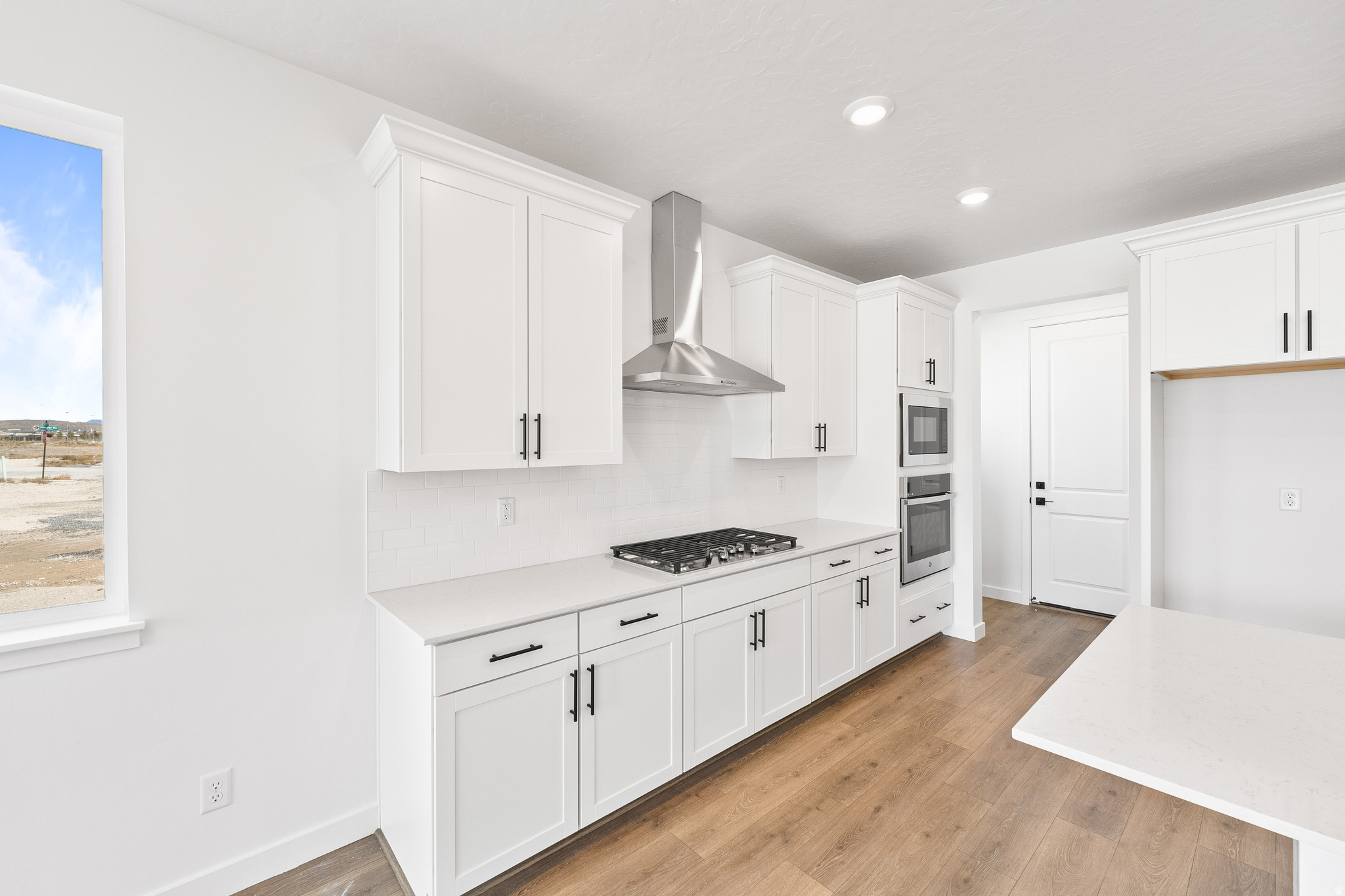 PONY EXPRESS ESTATES - Residential