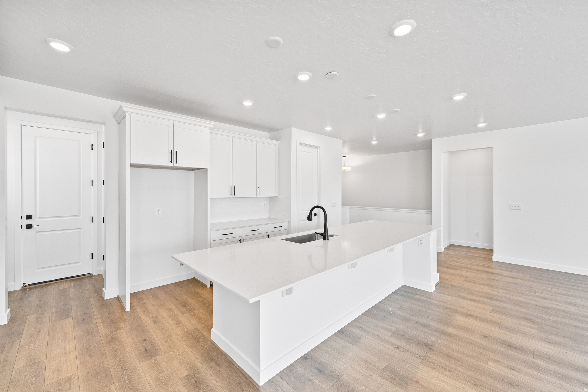 PONY EXPRESS ESTATES - Residential