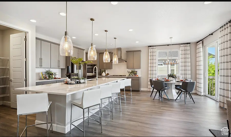 PONY EXPRESS ESTATES - Residential