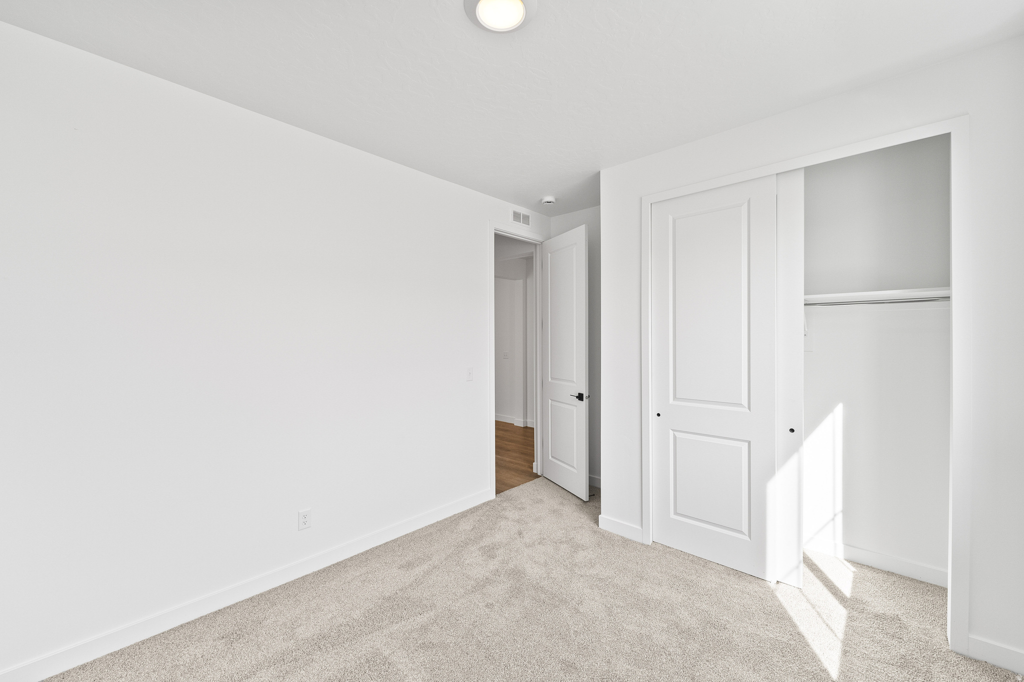 PONY EXPRESS ESTATES - Residential