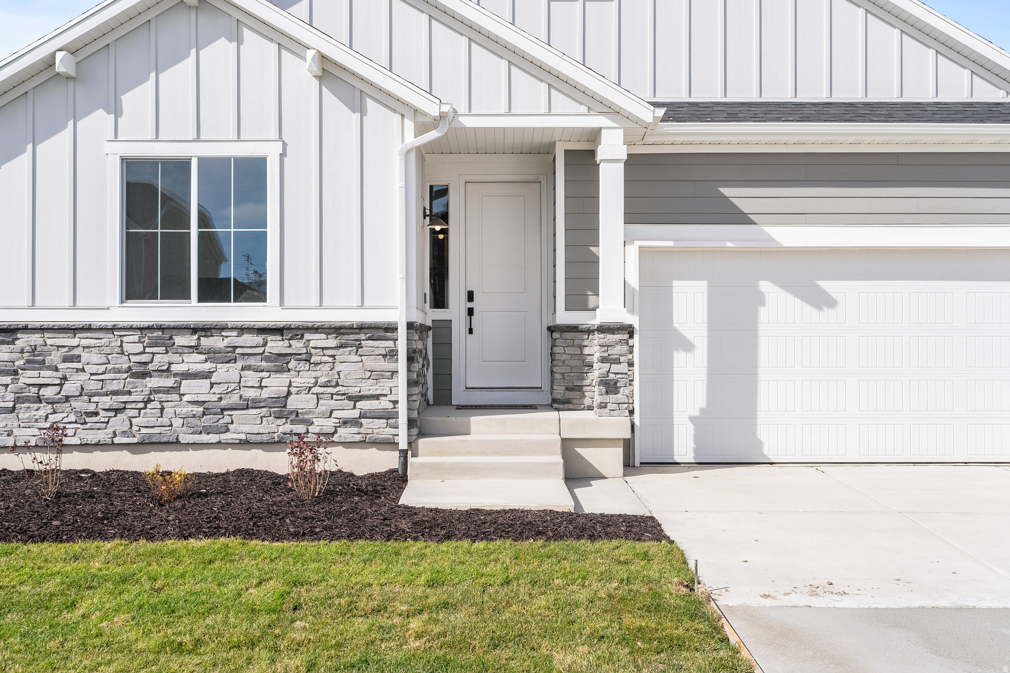 PONY EXPRESS ESTATES - Residential