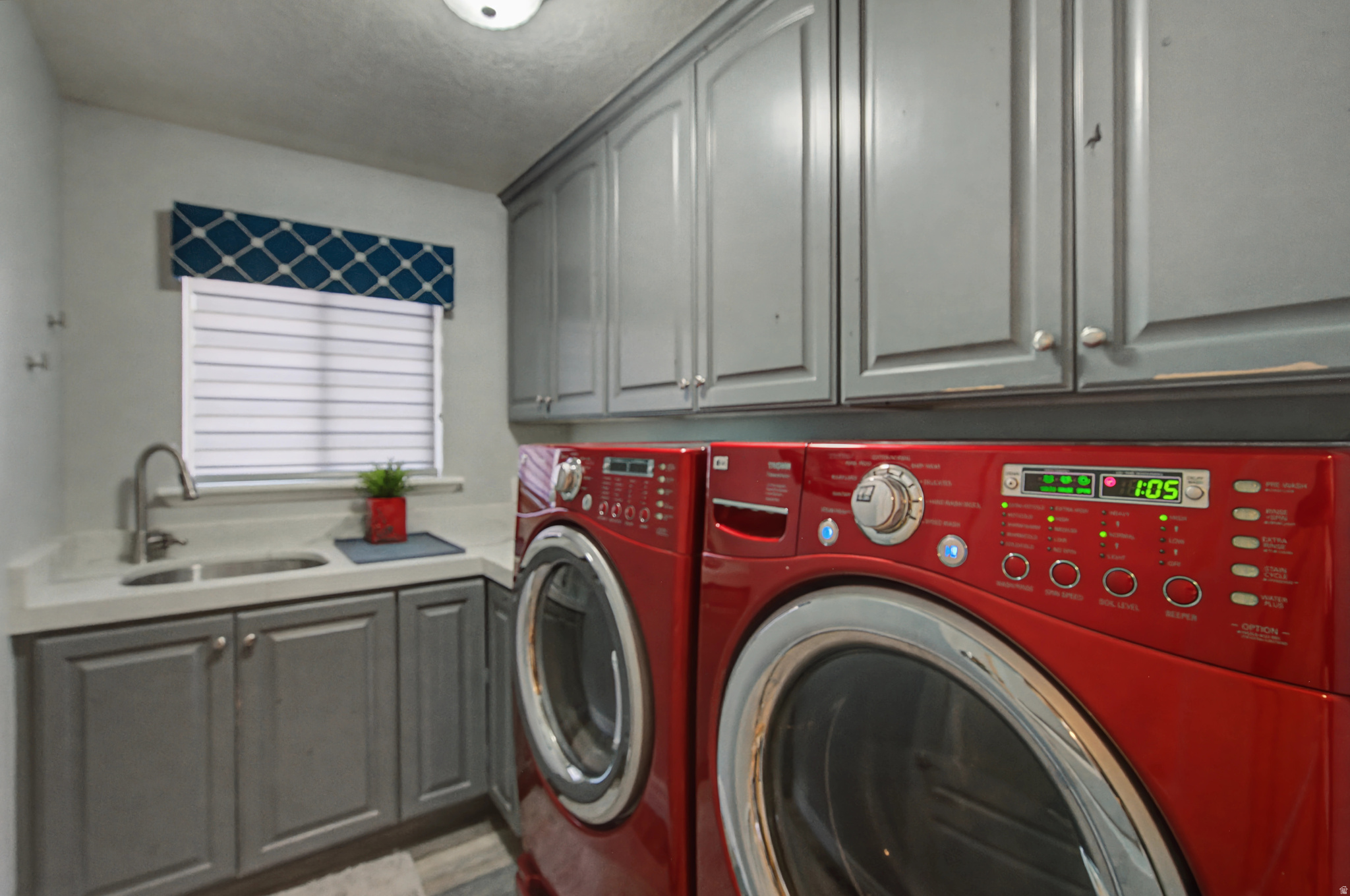 VALLEY VIEW - Residential