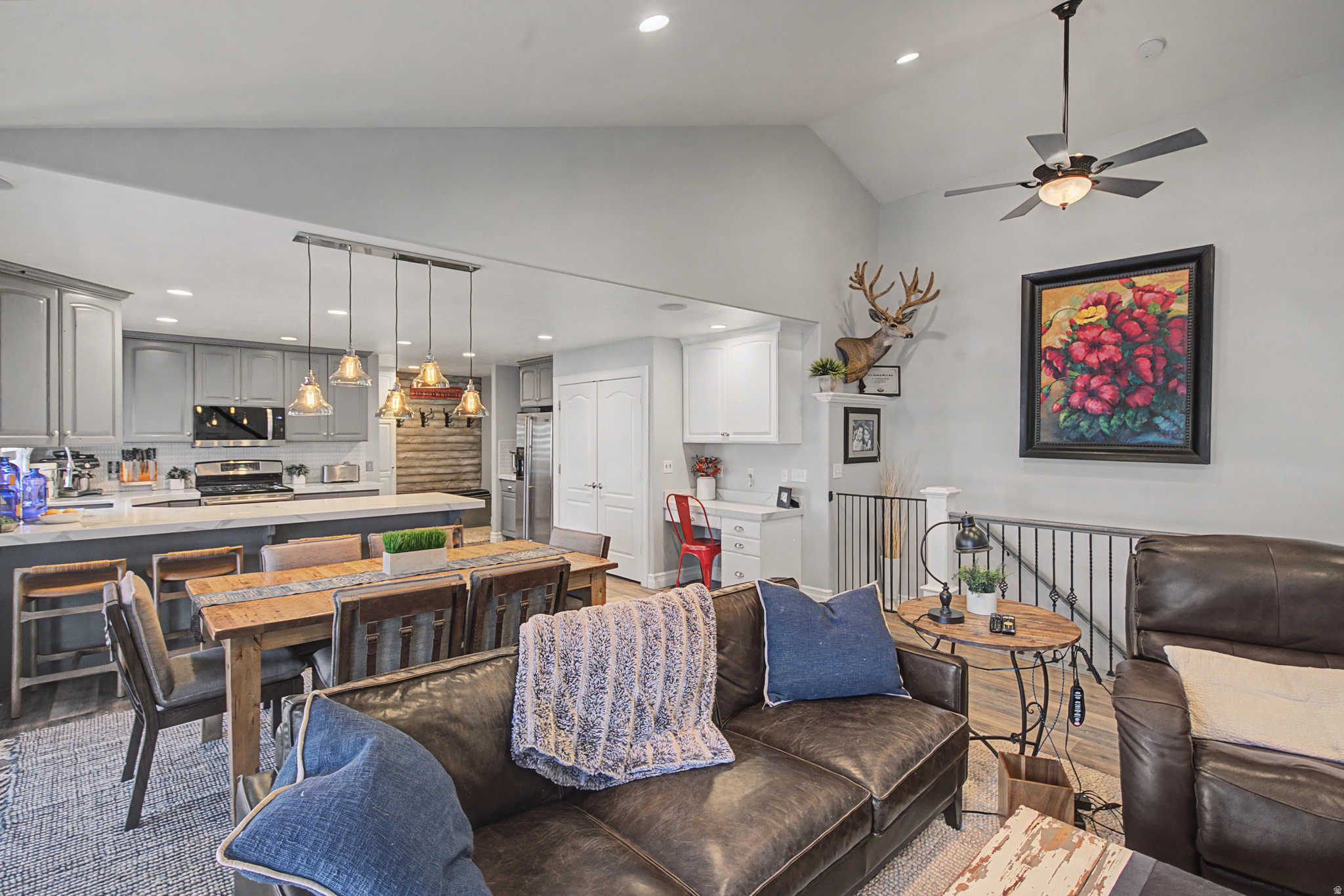 VALLEY VIEW - Residential