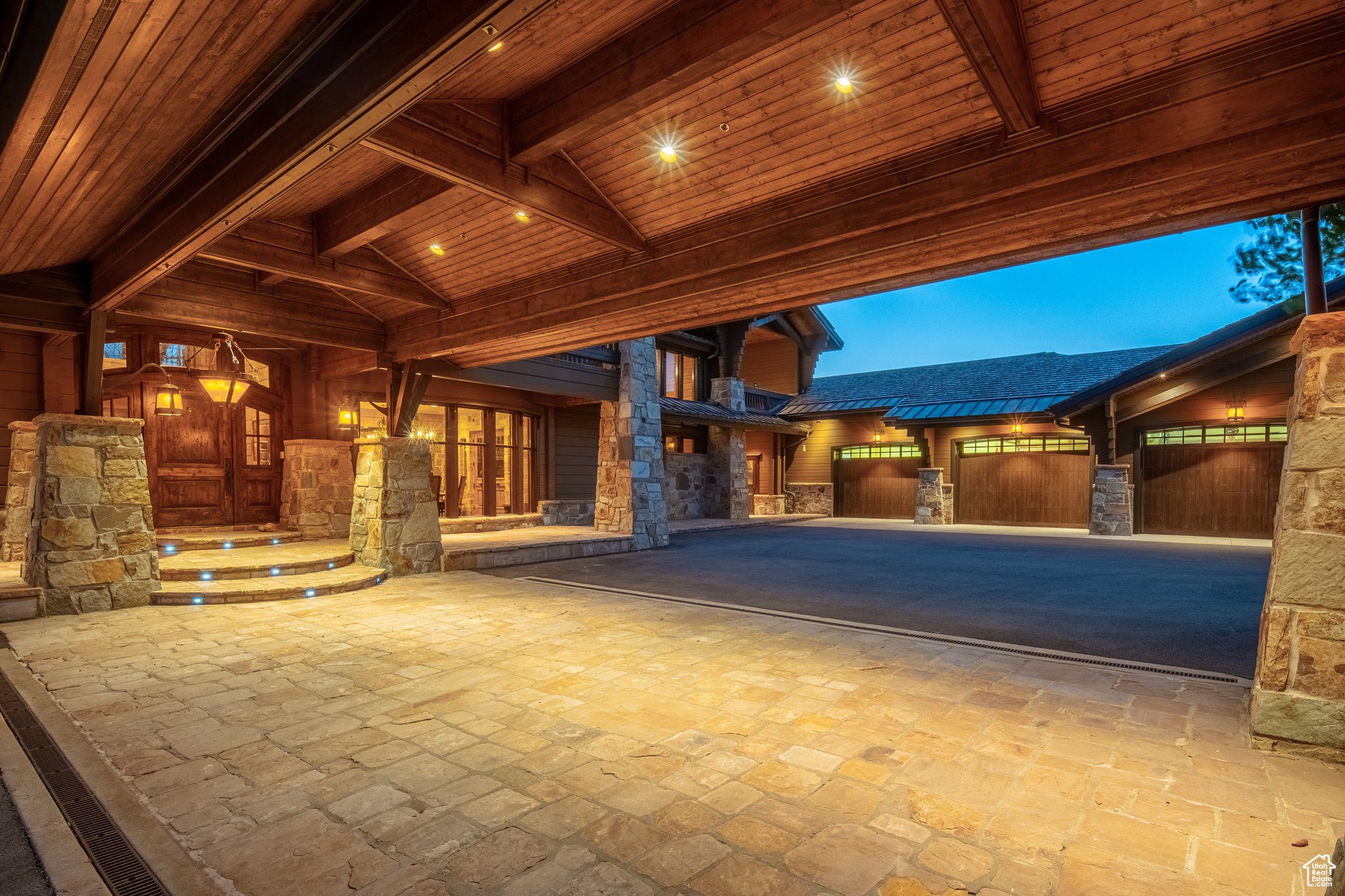 WOLF CREEK RANCH - Residential