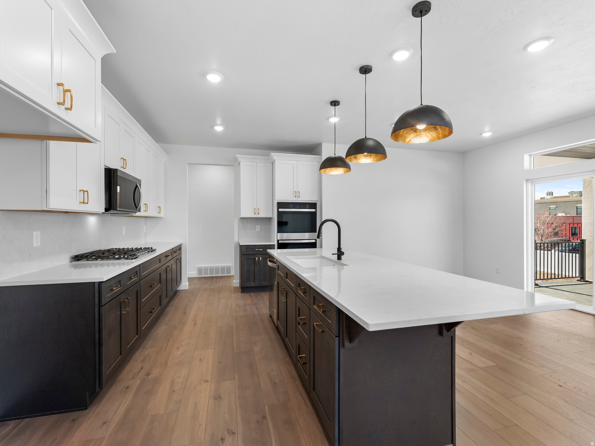 FREEDOM VIEW COVE - Residential