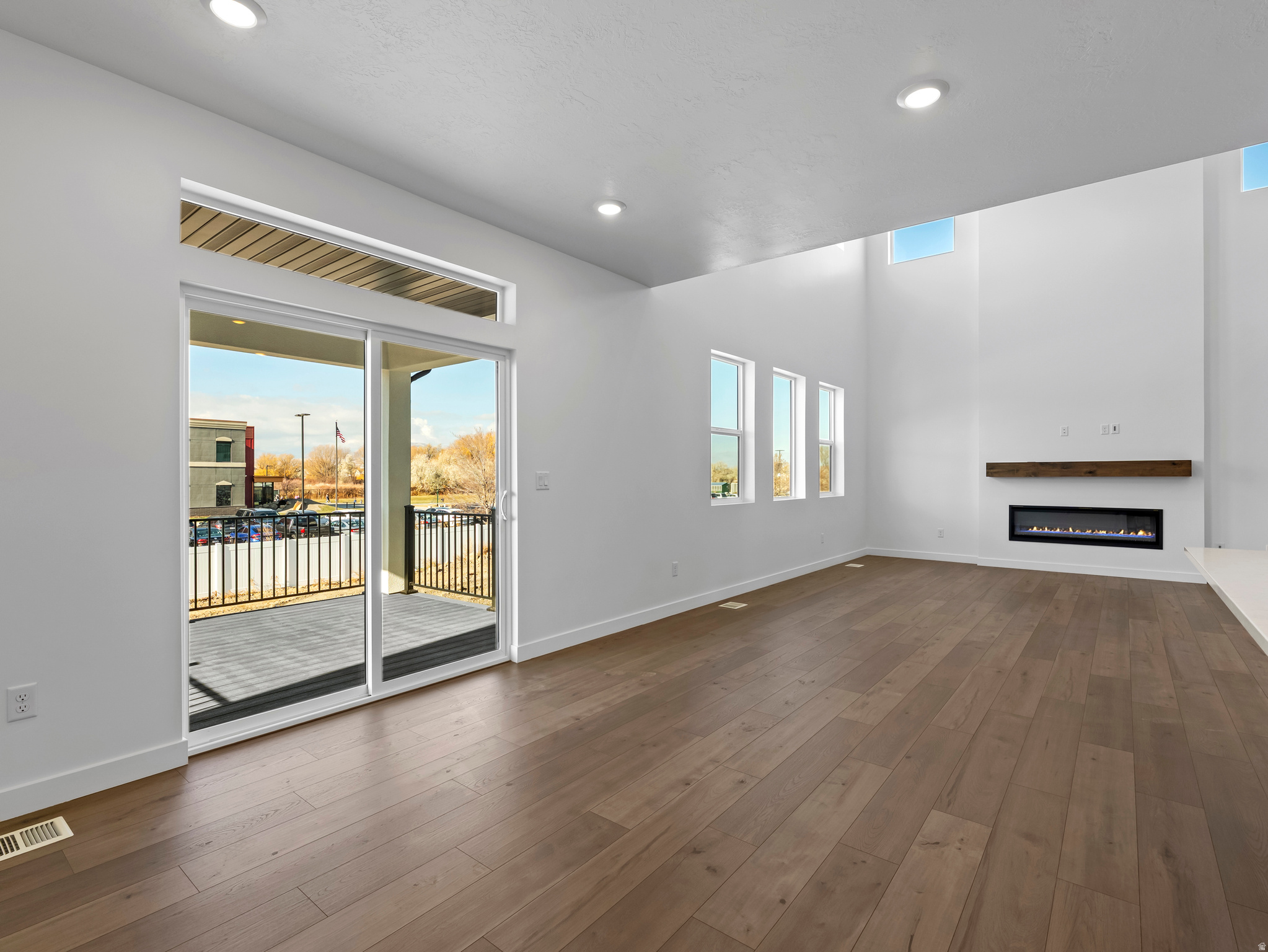 FREEDOM VIEW COVE - Residential