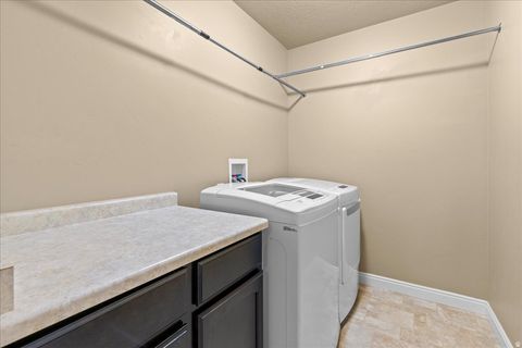Tiny photo for 3811 N PRAIRIE GRASS DR, Lehi, UT 84048 (MLS # 2144635)
