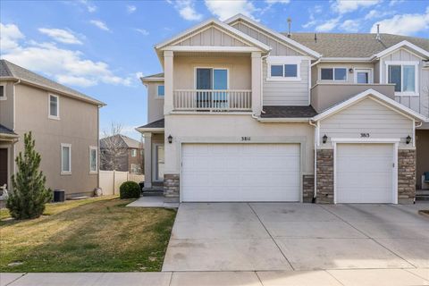 Photo of 3811 N PRAIRIE GRASS DR, Lehi, UT 84048 (MLS # 2144635)