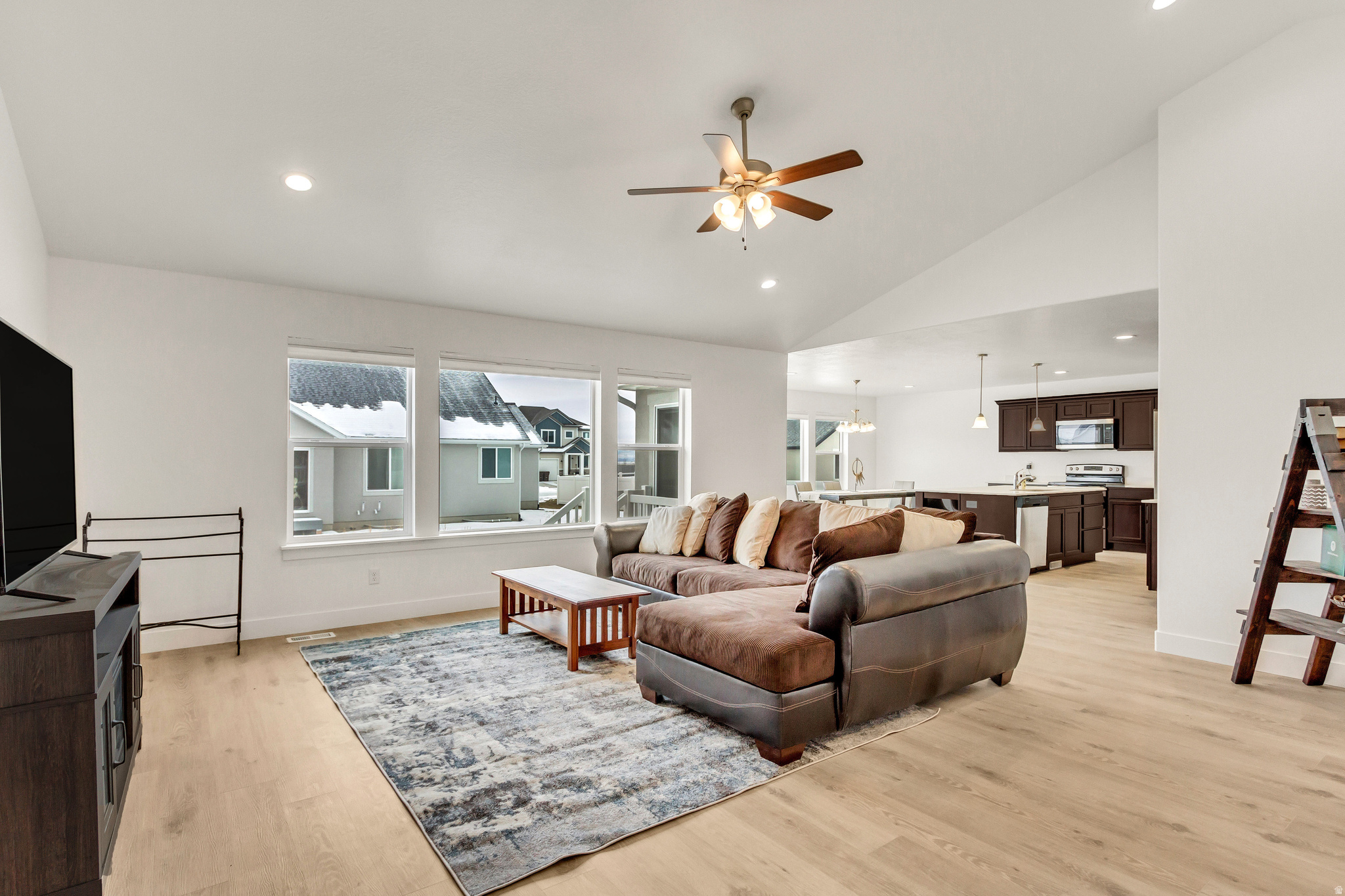 BRANDON PARK - Residential