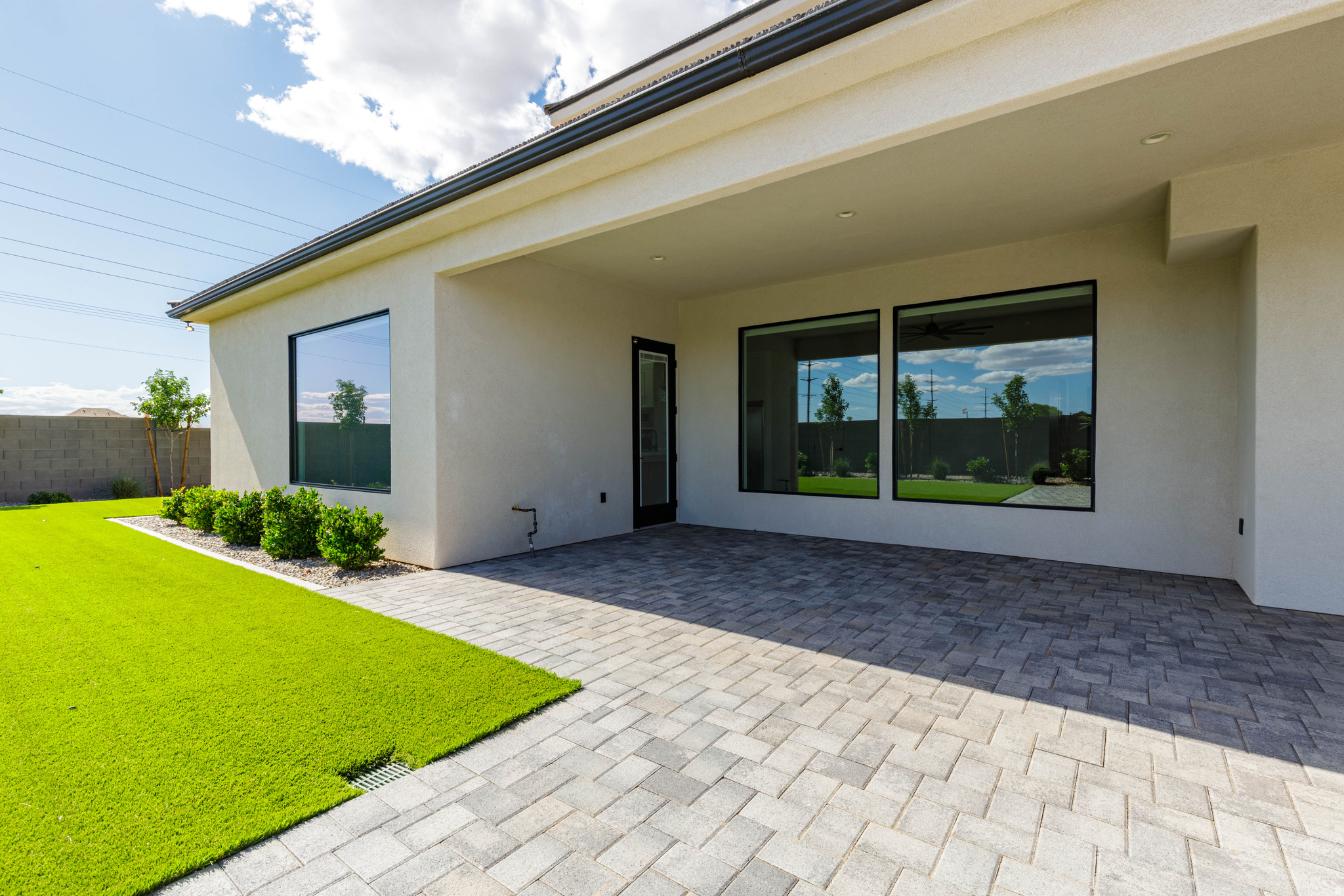 MAJESTIC FIELDS - Residential