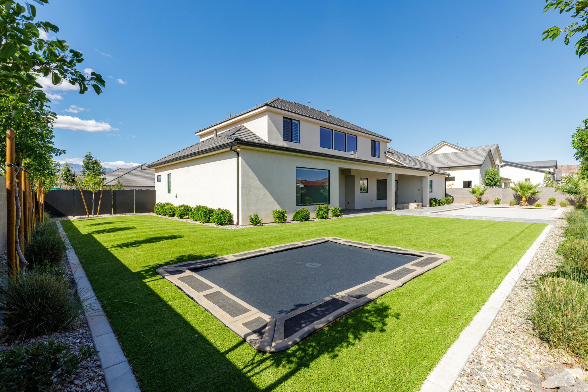 MAJESTIC FIELDS - Residential