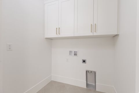 Tiny photo for 594 E PINE ST, Washington, UT 84780 (MLS # 2159101)