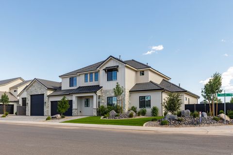 Tiny photo for 594 E PINE ST, Washington, UT 84780 (MLS # 2159101)